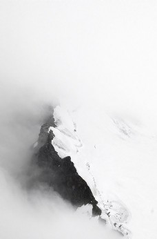 水墨雪山