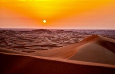 黄昏沙漠沙漠黄昏景色